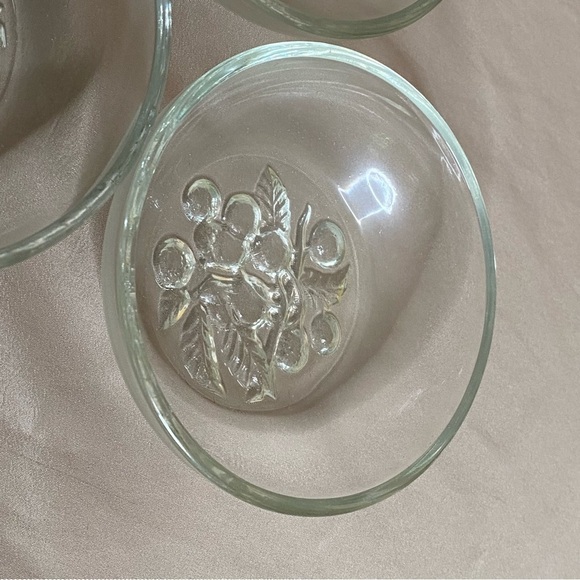 Set of 4 Shallow Dessert Bowls - Picture 7 of 9